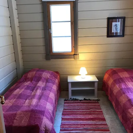 Semesterbostad Ylae-saarikko Kuusa