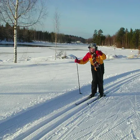 Ylae-saarikko Semesterbostad Kuusa